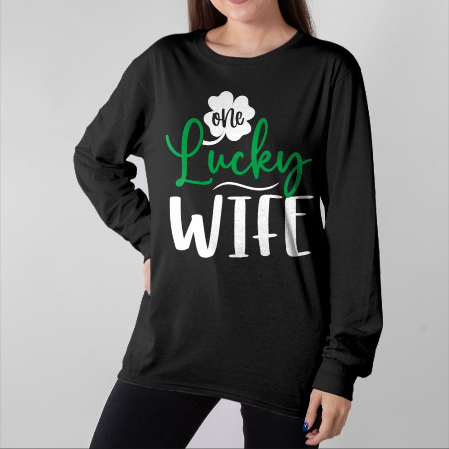 Best Wife Shirt, Wife and Husband Unisex T-Shirt/Hoodie/Sweatshirt HLT00 - Gift for wife T shirt, lucky wife Womens Happy Saint Patricks Day Irish Shamrock One Lucky Wife Ta