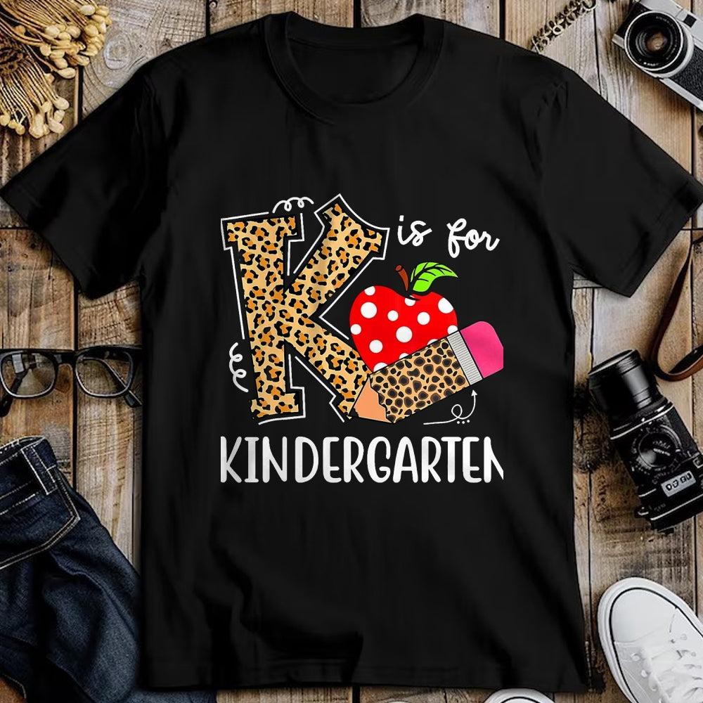 Best Student Shirt, Funny Back To School UnisexT-Shirt/Hoodie/Sweatshirt HLT00 - K is for Kindergarten Teacher Leopard Back to School Children T-Shirt, Men, Black, 3X-Large