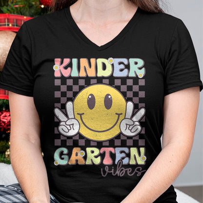Best Student Shirt, Funny Back To School UnisexT-Shirt/Hoodie/Sweatshirt HLT00 - Kindergarten Vibes Smile Face Back to School Teachers Kids T-Shirt