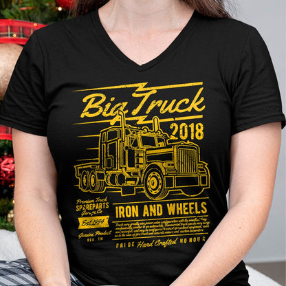 Best Truck Driver Life Shirt, Funny Trucker UnisexT-Shirt/Hoodie/Sweatshirt HLT00 - 18-Wheeler Semi-Trailer Truck Drivers Big Rig Trucking Shirt T-Shirt