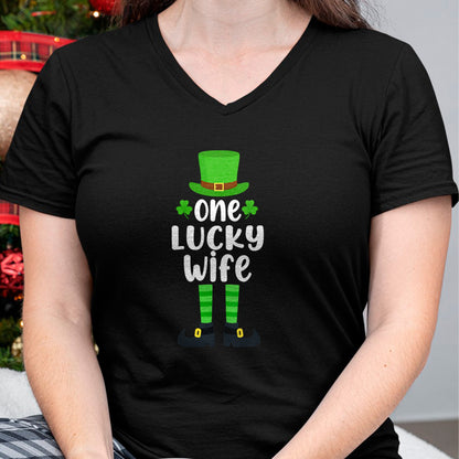 Best Wife Shirt, Wife and Husband Unisex T-Shirt/Hoodie/Sweatshirt HLT00 - Gift for wife T shirt, lucky wife   Womens One Lucky Wife Funny St Patricks Day Lucky Shamrock V-Nec