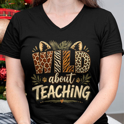 Best Teacher Shirt, Funny Teacher UnisexT-Shirt/Hoodie/Sweatshirt HLT00 - Wild About Teaching Leopard Safari Animal Print Teacher Fun T-Shirt