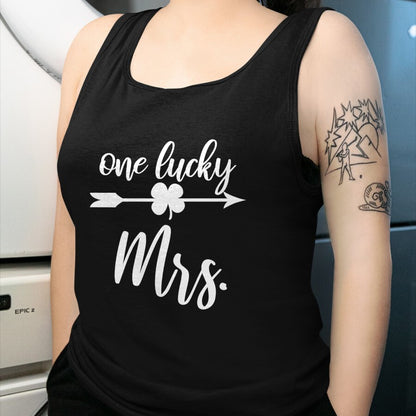 Best Wife Shirt, Wife and Husband Unisex T-Shirt/Hoodie/Sweatshirt HLT00 - Gift for wife T shirt, lucky wife   Womens Husband and Wife St Patricks Day T Shirt Gift One Lucky M