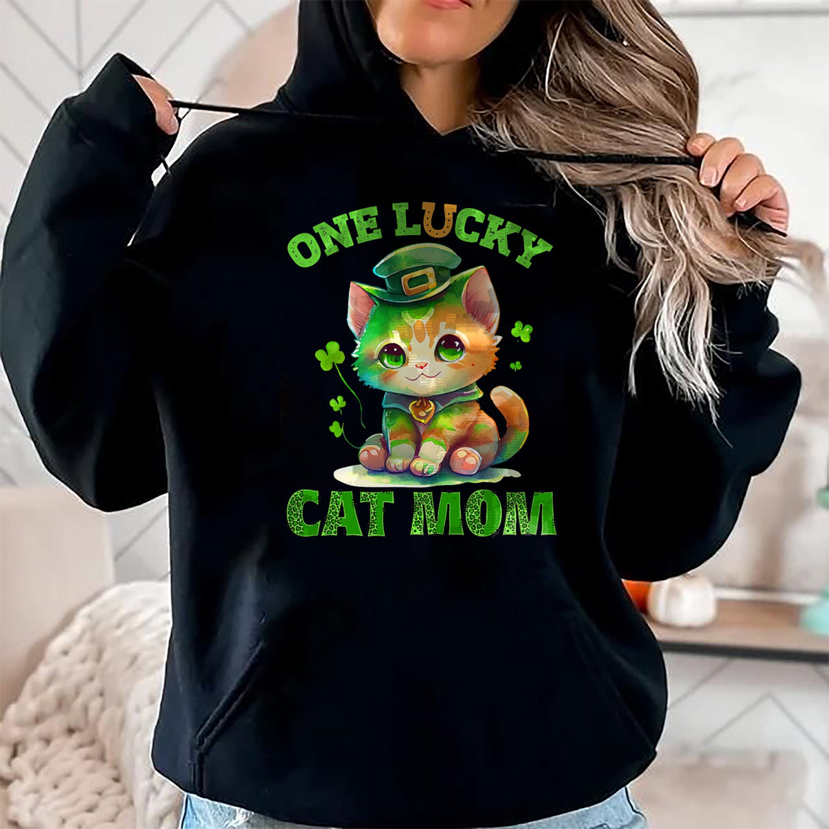 Gift for Mom Shirt, Funny Mom Unisex T-Shirt/Hoodie/Sweatshirt HLT00 - One Lucky Cat Mom St Patrick's Day Irish Lucky Cat Shamrock T-Shirt