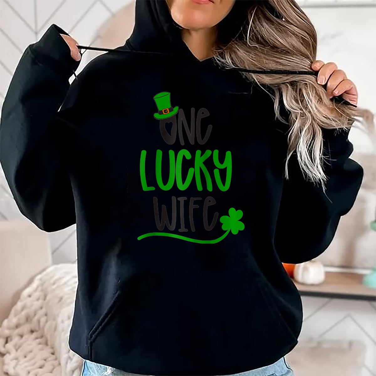 Best Wife Shirt, Wife and Husband Unisex T-Shirt/Hoodie/Sweatshirt HLT00 - Gift for wife T shirt, lucky wife   One Lucky Wife Irish St Patricks Day Womens Girls Funny Gift Rag