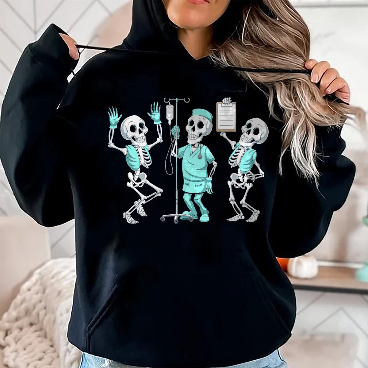 Best Doctor Shirt, Funny Doctor UnisexT-Shirt/Hoodie/Sweatshirt HLT00 - Funny Skeleton Doctor Halloween Humor for Nurses T-Shirt