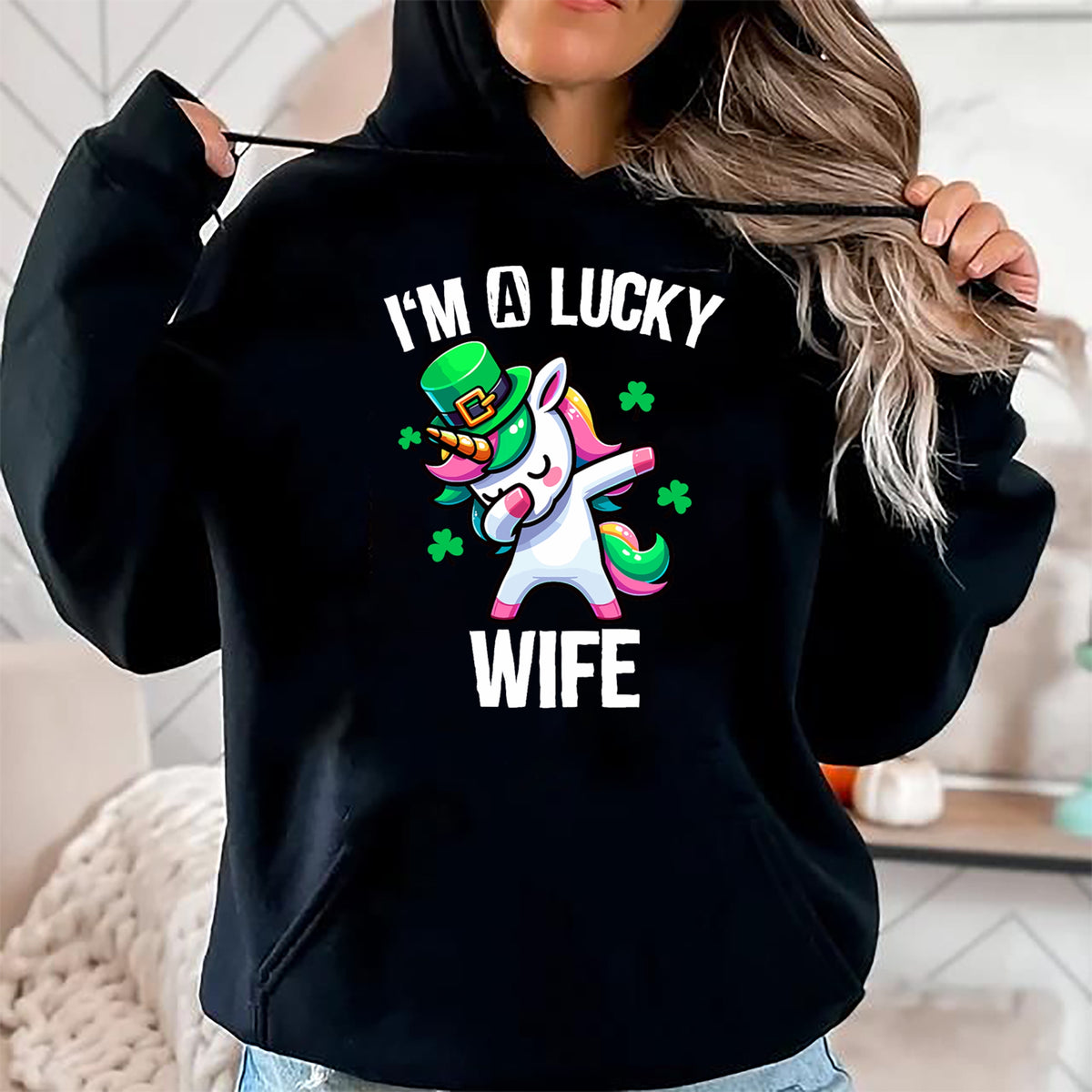 Best Wife Shirt, Wife and Husband Unisex T-Shirt/Hoodie/Sweatshirt HLT00 - Gift for wife T shirt, lucky wife   I'm a Lucky Wife Dabbing Cute Unicorn St. Patrick's Day T-Shirt (1)