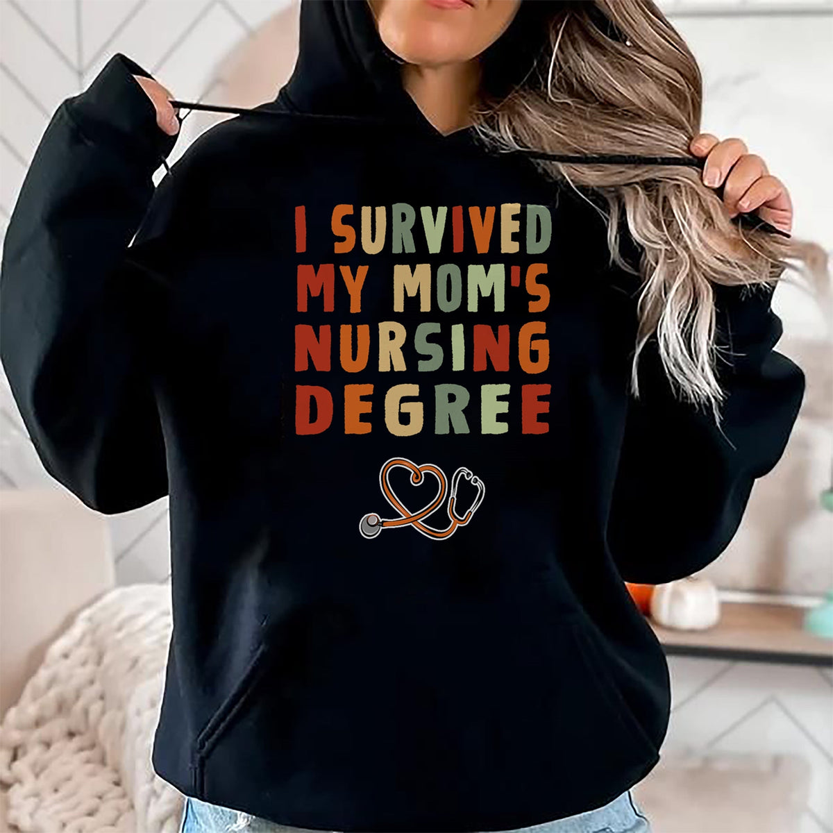 Funny Nurse Shirt, Nurse Unisex T-Shirt/Hoodie/Sweatshirt HLT00 -I survived My Mom's Nursing Degree Nursing School Graduation T-Shirt)
