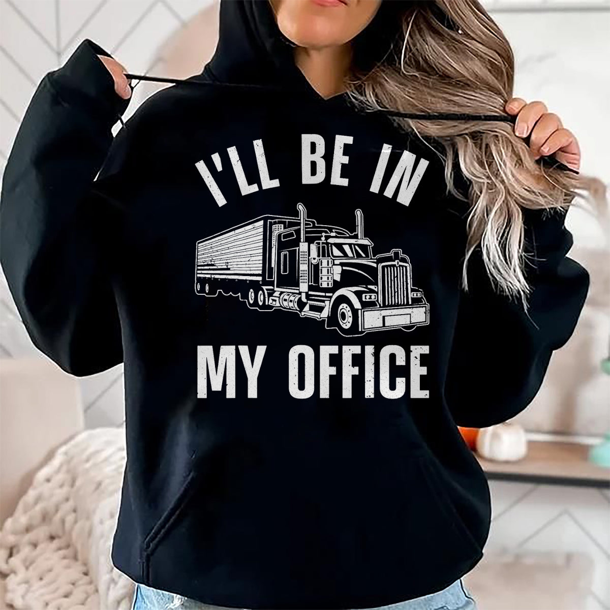 Best Truck Driver Life Shirt, Funny Trucker UnisexT-Shirt/Hoodie/Sweatshirt HLT00 - Funny Trucker Art for Men Women Big Rig Trucker Truck Driver T-Shirt