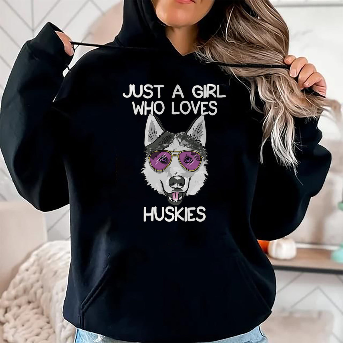 Dog Love Shirt, Dog Lover Gift T-Shirt/Hoodie/Sweatshirt HLT00 - Just A Girl Who Loves Huskies Dog Lover Gifts Husky Owner T-Shirt