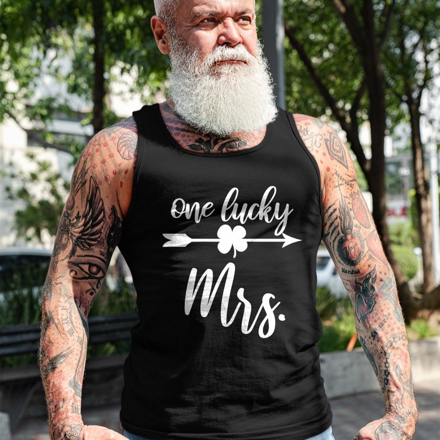 Best Wife Shirt, Wife and Husband Unisex T-Shirt/Hoodie/Sweatshirt HLT00 - Gift for wife T shirt, lucky wife   Womens Husband and Wife St Patricks Day T Shirt Gift One Lucky M