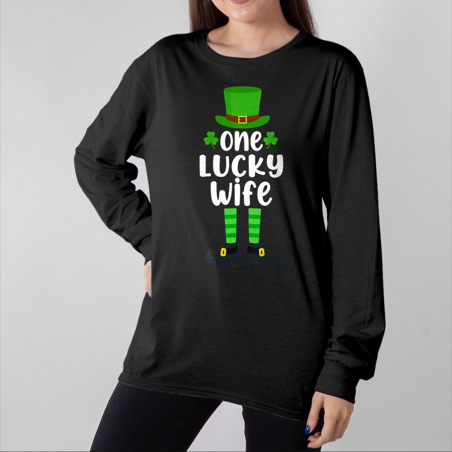 Best Wife Shirt, Wife and Husband Unisex T-Shirt/Hoodie/Sweatshirt HLT00 - Gift for wife T shirt, lucky wife   Womens One Lucky Wife Funny St Patricks Day Lucky Shamrock V-Nec