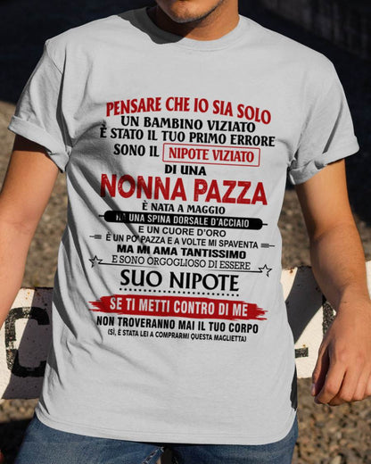 NONNA PAZZA NATA A MAGGIO – NIPOTE VIZIATO – DALLA NONNA - TLEE05 (SKU2605-334-05)