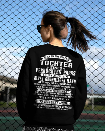 JULI / TOCHTER EINES VERRÜCKTEN PAPAS SHIRT - GESCHENK VOM PAPA  - TLEE07 (SKU2606-230-07)