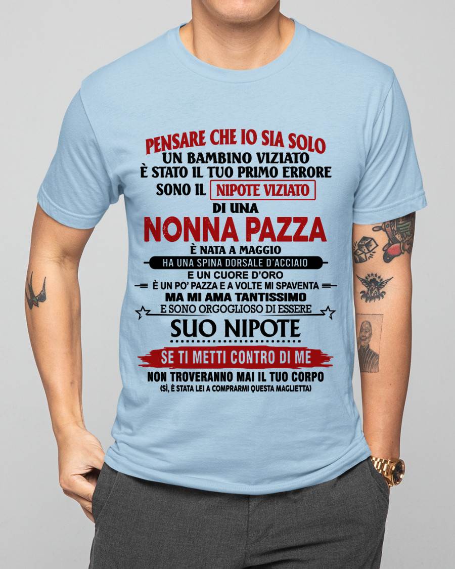 NONNA PAZZA NATA A MAGGIO – NIPOTE VIZIATO – DALLA NONNA - TLEE05 (SKU2605-334-05)
