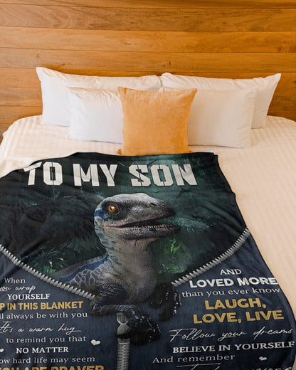 BLANKET FOR SON – COMFORT & WARMTH GIFT FROM MOM Sherpa Fleece Quilt Blanket NTTD00 (SKUB-BLK-MOMS1)