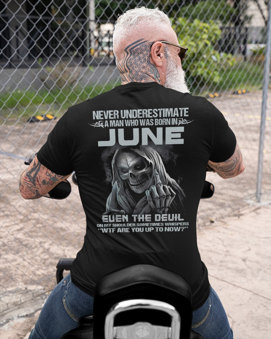 JUNE - NEVER UNDERESTIUNDER A MAN - T-SHIRT FOR MAN - TLEE06 (SKU08-05-06)